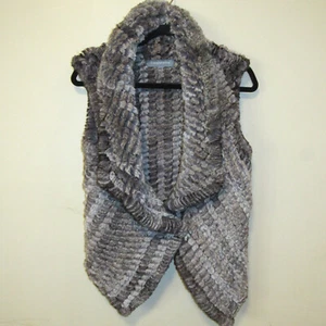 Bagatelle Faux Rabbit Fur Super Soft Neutrals Beige Gray Vest Women's sz XS - Picture 1 of 4