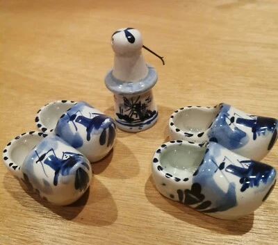 BUNDLE VINTAGE CERAMIC DELFT BLUE AND WHITE DUTCH HOLLAND PAINTED CLOG  - Image 1 of 4