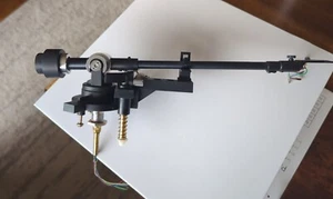 Kenwood KD-670 Tonearm Head shell & Base Assembly - Picture 1 of 12