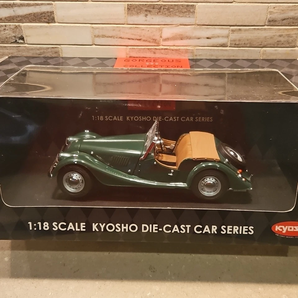 Kyosho 1/18 Gorgeous Collection Morgan 4/4 Series II Green Tan Interior 08111GT - Image 1 of 4