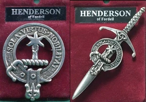 Insignia de peltre o falda escocesa cresta del clan escocés Henderson - Imagen 1 de 3