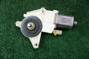 Dodge Jorney 2009 puerta trasera izquierda ventana motor OEM 0130822475 - Imagen 1 de 4
