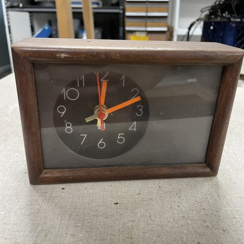 Vintage Dapco Desk Clock MCM Style Analog Orange Hands READ DESCRIPTION - LN Cover