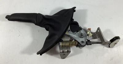 BMW 328I xDrive 2009-2011 manija de freno de estacionamiento de emergencia freno de mano 6764924 OEM. Foto 1 de 4