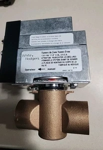 1361-104 White-Rodgers Zone Valve*WHATS In Pictures Only**** - Picture 1 of 8