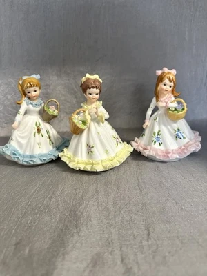 Lefton Royal Dover - TRES NIÑAS en encaje amarillo, rosa, azul SIN DAÑOS Foto 1 de 4