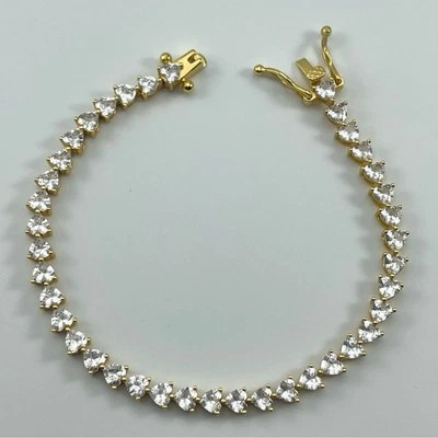 Brazalete de tenis para mujer con diamantes simulados talla corazón de ley 925 chapado en oro Foto 1 de 4