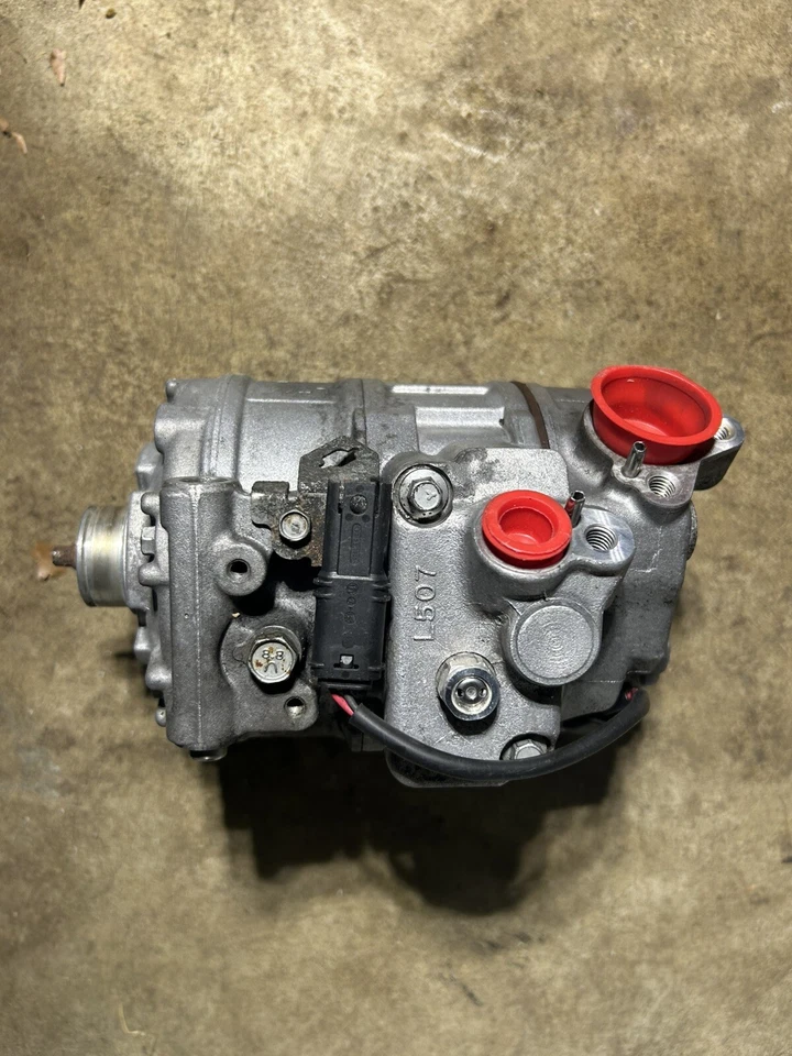 Компрессор переменного тока 2011 BMW 335i 335xi N54 N55 Turbo E92 E90 64526956719 - Изображение 1 из 4