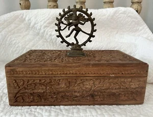 NATARAJA STATUE Tanzende Shiva Skulptur AUF VERZIERTER TEAKHOLZKISTE **UNIKAT** - Bild 1 von 20