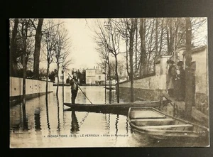 CPA 94 LE PERREUX - Inondations 1910 - Allée de Montaigne - animée POMPIERS - Imagen 1 de 2