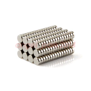 Venta al por mayor Imanes de neodimio redondos de tierras raras N48 disco súper fuerte de 5 mm x 2 mm - Imagen 1 de 4