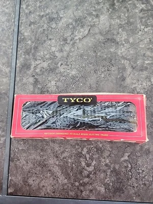 Vintage Tyco Ho Train Tracks 8 Curved And 2 Straight. - Image 1 of 2