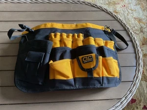 CLC Custom LeatherCraft 4122 - 5 Gallon Bucket Organizer 61 Pocket Tool Holder - Picture 1 of 14