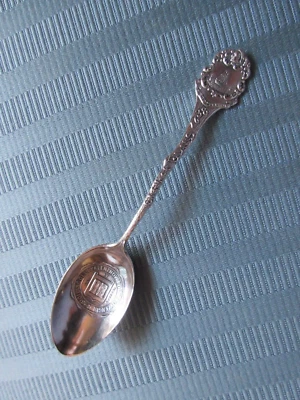 Gorham Yale Seal Café RECUERDO Cuchara Plata ESTERLINA Ciudad de ELMS CT Mono Foto 1 de 4