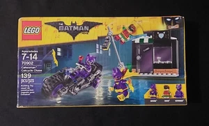 LEGO The LEGO Batman Movie: Catwoman Catcycle Chase (70902) Box Is Bent - Picture 1 of 3