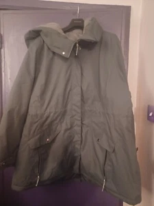POLARINO GREEN GREY OUTDOOR WATERPROOF PADDED COAT SIZE 30..BNWT - Picture 1 of 4