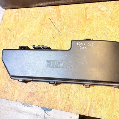Volvo S60 2003 Fuse Box Cover - Image 1 of 4