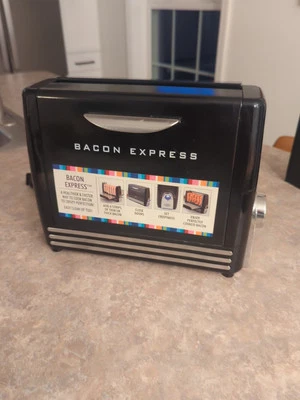 Nostalgia Bacon Express BCN6BK Grill - Black, Tested and Working - Image 1 of 4