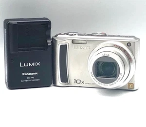 Panasonic Lumix DMC-TZ5 9.1 Megapixel Silber Kompakt Digitalkamera aus Japan - Bild 1 von 10