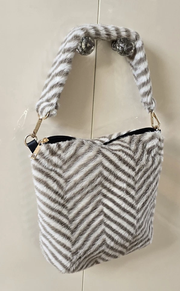 Faux Fur Zig Zag Herringbone 25cm X 25cm Shoulder Bag theonebuttonshop - Image 1 of 4