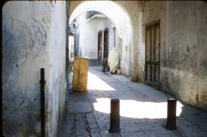 Vintage 35mm Slide TRADITIONAL HOMES STREETS OLD CITY TRIPOLI, LIBYA 1952 19 - Picture 1 of 3