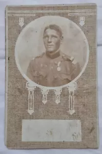 1917 Primera Guerra Mundial RPPC Postal censurada Soldado alemán Reino Unido División Cañón-Haubitz - Imagen 1 de 3