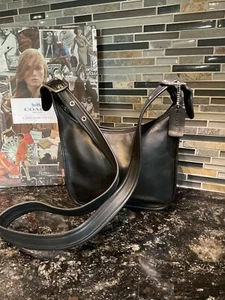 COACH Vintage Janice Ricardi-Desantos Legacy Crossbody Bag Purse 9950 Black - Picture 1 of 11