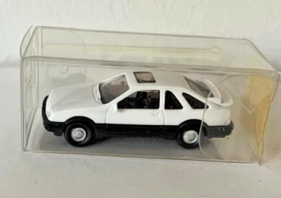 Wiking 12204 Ford Sierra XR4 Rosso IN Conf. Orig. 1:87 - Immagine 1 di 2