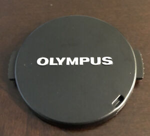 Olympus LC-49mm Lens Cap / C-21 Squeeze Release
