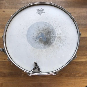 Tambor Pearl Signature Series Chad Smith usado con desgaste necesita mantenimiento - Imagen 1 de 5