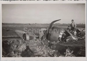Foto, avión de rescate en Texel 1940 Holanda, bombardero aliado (MJ-62) 1029 - Imagen 1 de 2