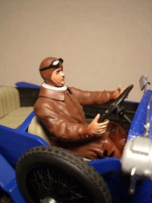 1/18 FIGURE  PILOTE 1  CHENARD 1923  VROOM PAINTED  GP REPLICAS  CMC  MINICHAMPS - Image 1 of 4