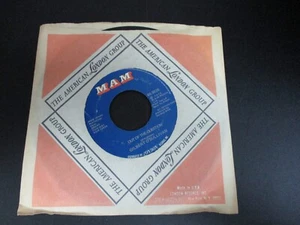 Gilbert O'Sullivan 45RPM 1972 MAM Records-Out Of The Question/Everybody Knows - Picture 1 of 6