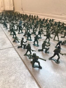 Vinatge Plastik 2. Weltkrieg Soldaten Konvolut 240 gemischt aus 60er-70er Jahren - Bild 1 von 18