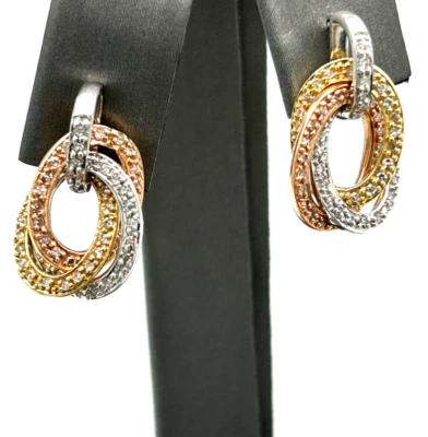 Pendientes Omega de diamantes de oro de 14k con respaldo Foto 1 de 4