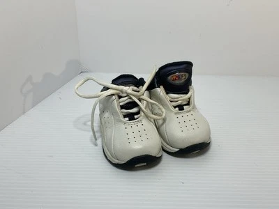 婴儿 2 码 McKids 皮革网球鞋 — 第 1/4 张图片