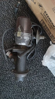 Distribuidor y Pedestal con Tach Drive para Triumph TR2, TR3, TR4 Foto 1 de 2