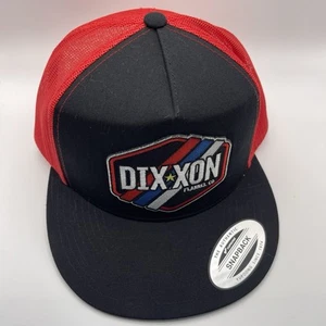 DIXXON Flannel Co. Sombrero de Camionero Ajustable Snapback - NEGRO y ROJO Nuevo con etiqueta - Imagen 1 de 5