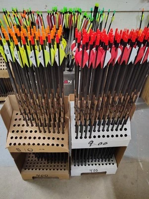 DZ Beman ICS 400 BH , Fletched, Blazer Vanes. USA, Full Length *FREE SHIPPING * - Image 1 of 4