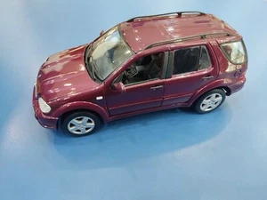 Mercedes Benz ML55 AMG Maisto 1:18 Granate Colección Coches - Imagen 1 de 12