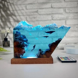 Lámpara de luz nocturna de madera de resina epoxi para buceo ballenas jorobadas regalo hecha a mano NUEVO - Imagen 1 de 5