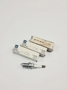 Opel 12787099 Spark Plug (3 pcs.) for Opel Ford Chevrolet Renault Saab - Picture 1 of 3