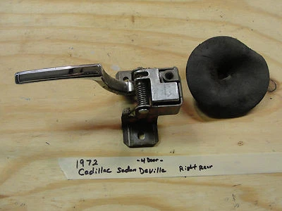 Manija de puerta interior trasera lado pasajero derecho cromado Cadillac Sedan Deville 72 Foto 1 de 4