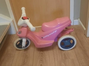 BIG Bobby Car Scooter pink gebraucht gerne bespielt Dreirad mit Hupe - Bild 1 von 8