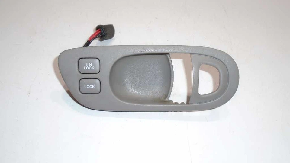 Passenger Right Front Lock Switch With Bezel Fits 01-02 Mazda Millenia 591783 - Image 1 of 4