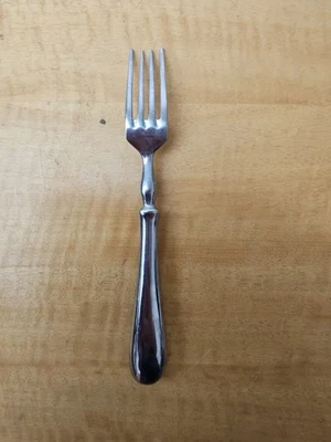 Pottery Barn "Savant" Stainless Fork 7 1/2" Portugal 18/10 Glossy (1/each) - Image 1 of 4