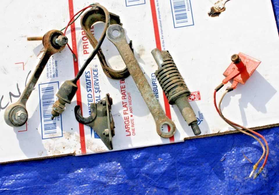 Honda Super Sport Cub 1959-69 50 cc piezas de motocicleta OEM (ver más abajo) Foto 1 de 1