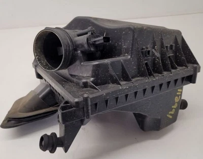 2012-2014 Chevrolet Cruze OEM Air Cleaner Intake Filter Box Assembly 13468545 — 第 1/4 张图片