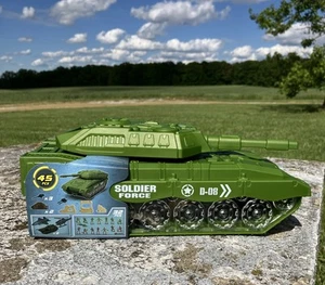 Soldier Force Green Army Tank D-08 Carry Case 45 Pieces Gray Green Soldiers - Picture 1 of 15