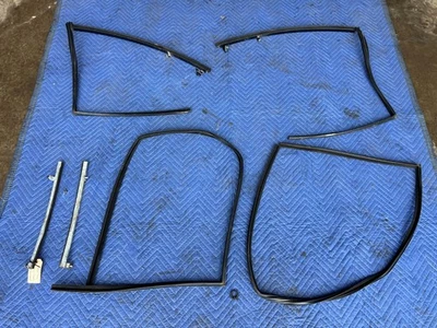 Volvo 740 940 1989-1995 sedán delantero trasero derecho ventana izquierda guía conjunto OE #3860EM Foto 1 de 4